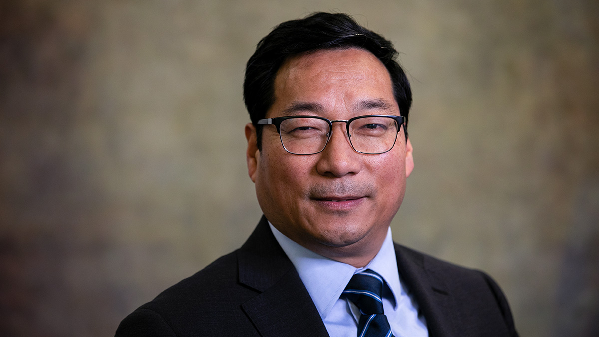 Daguo Li portrait