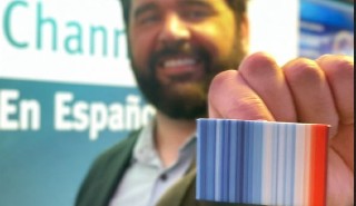 Climate stripes badge tweet by Albert Martinez, Senior Meteorologist at the Weather Channel in Spain