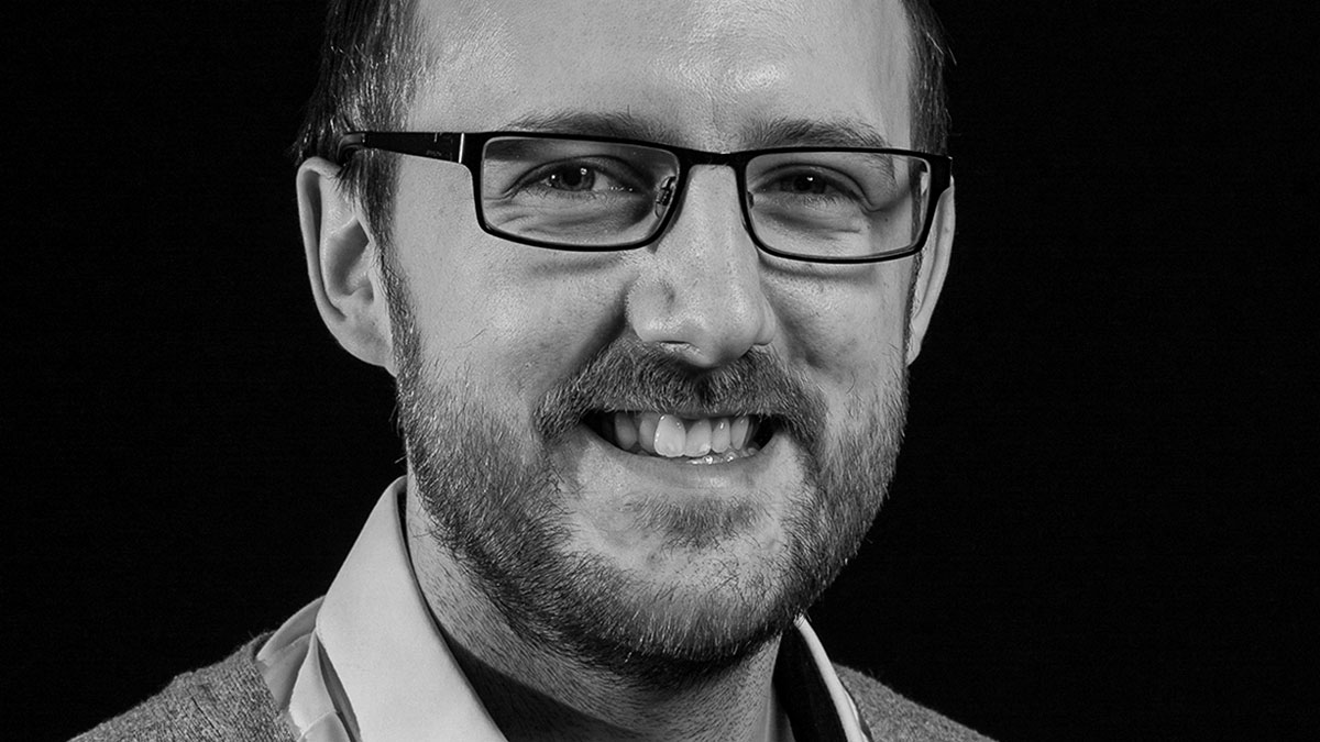 dr sam bizley portrait